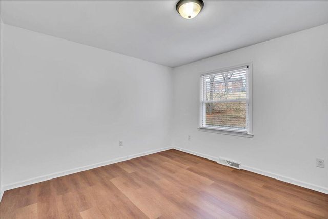 441 Aragona DR, Vinton, VA 24179