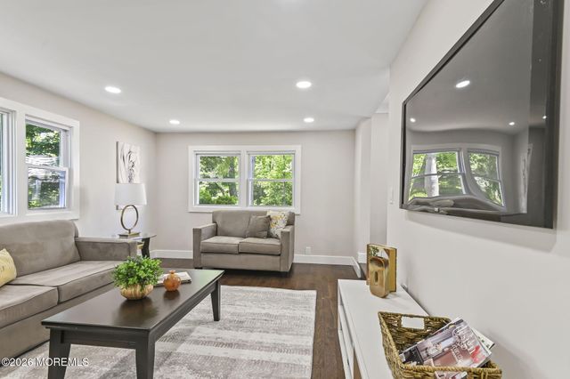 1585 Saint Ann Street, Scotch Plains, NJ 07076