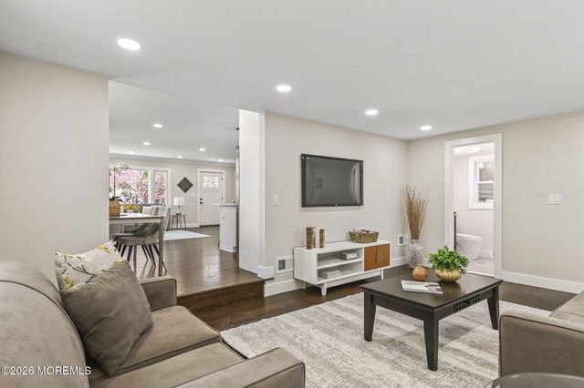 1585 Saint Ann Street, Scotch Plains, NJ 07076