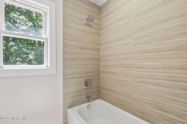 1585 Saint Ann Street, Scotch Plains, NJ 07076