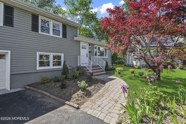 1585 Saint Ann Street, Scotch Plains, NJ 07076