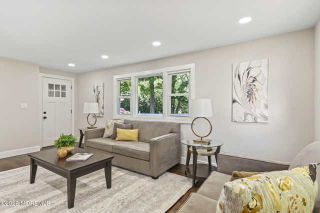 1585 Saint Ann Street, Scotch Plains, NJ 07076