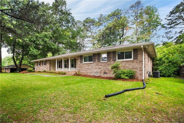 2729 Lanier Drive, Snellville, GA 30078