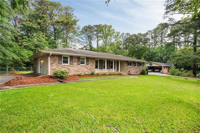 2729 Lanier Drive, Snellville, GA 30078
