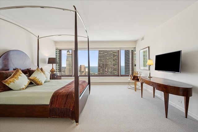 161 E Chicago Avenue 56H, Chicago, IL 60611