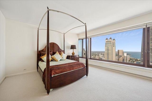 161 E Chicago Avenue 56H, Chicago, IL 60611