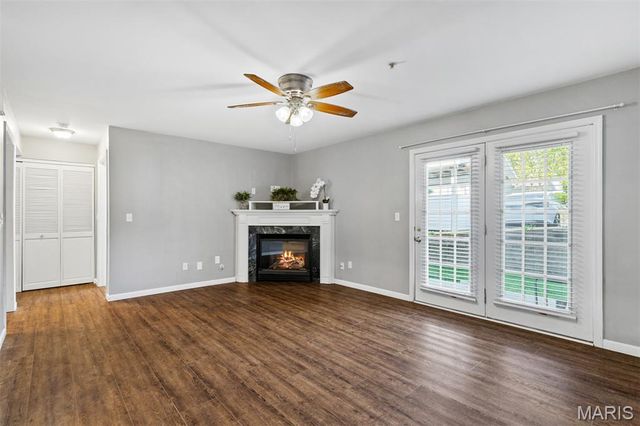 100 Towne Square Court B, Eureka, MO 63025
