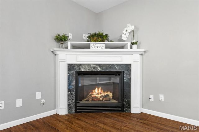 100 Towne Square Court B, Eureka, MO 63025
