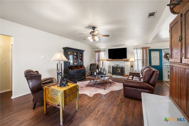 7914 Knowlton Road, San Antonio, TX 78263