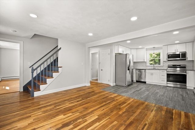 15 Boyden Drive, Foxboro, MA 02035