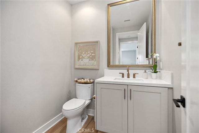 142 Sabbia, Irvine, CA 92602