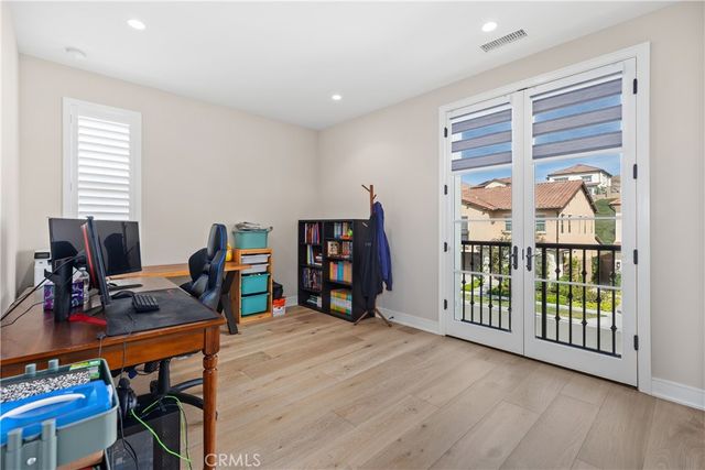142 Sabbia, Irvine, CA 92602