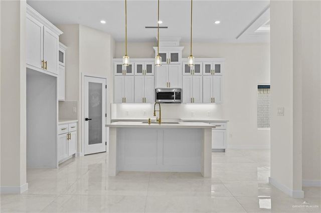 3320 E Kidd Avenue, Edinburg, TX 78542