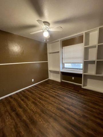 5424 45th Street, Lubbock, TX 79414