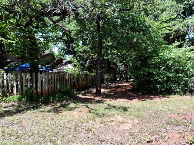 604 Dripping Springs Drive, Edmond, OK 73034