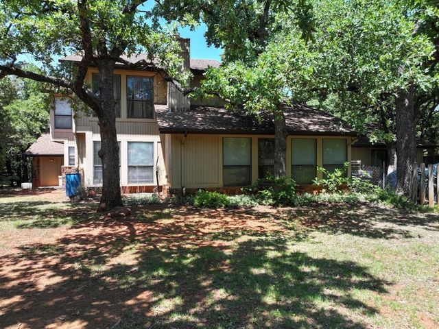 604 Dripping Springs Drive, Edmond, OK 73034