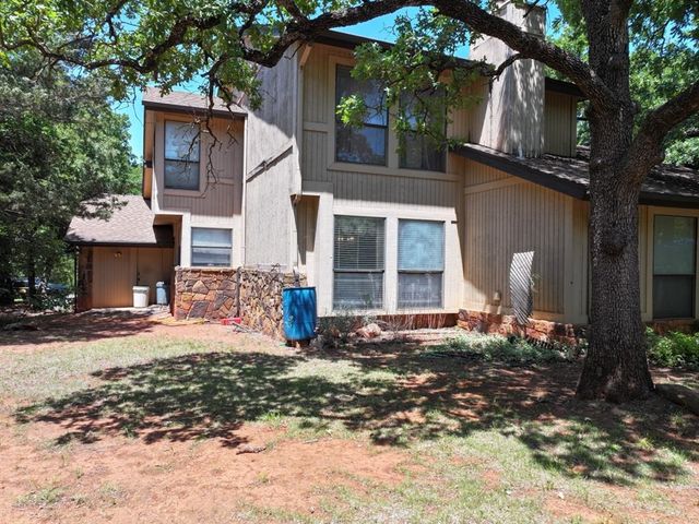 604 Dripping Springs Drive, Edmond, OK 73034