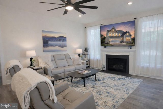 42356 NATCHEZ DR, Leesburg, VA 20175