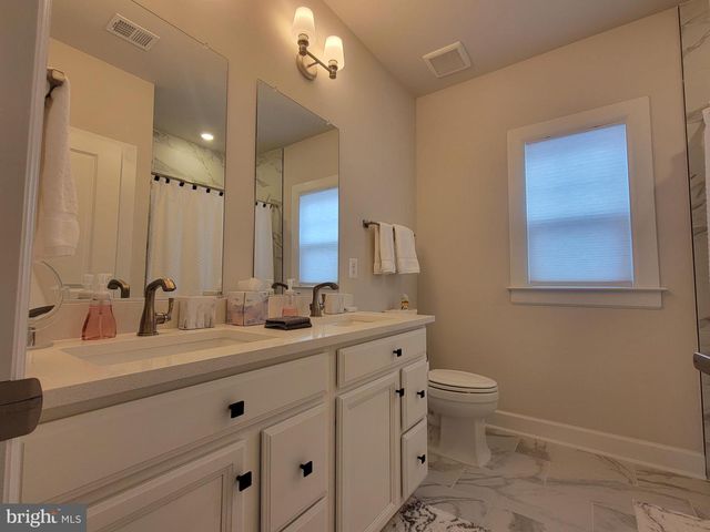 42356 NATCHEZ DR, Leesburg, VA 20175