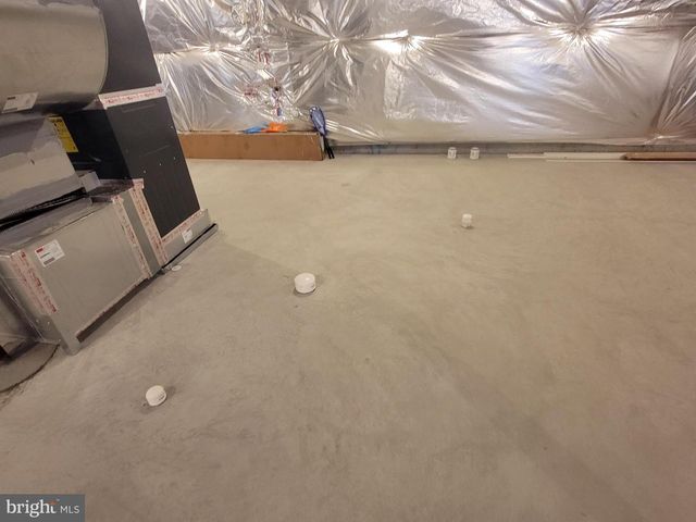 42356 NATCHEZ DR, Leesburg, VA 20175
