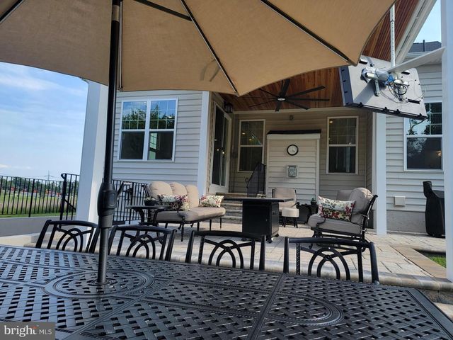 42356 NATCHEZ DR, Leesburg, VA 20175