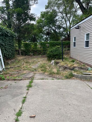 11050 Kennebec Street, Detroit, MI 48205