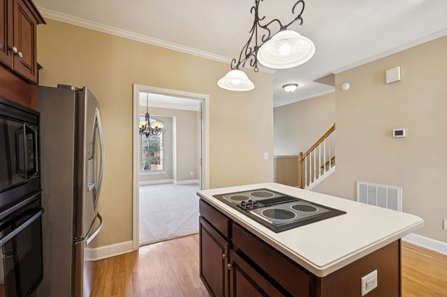 100 Carriage Ct, Brentwood, TN 37027