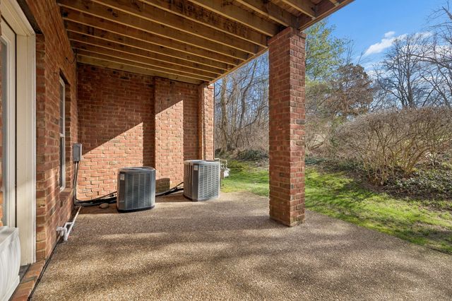 100 Carriage Ct, Brentwood, TN 37027