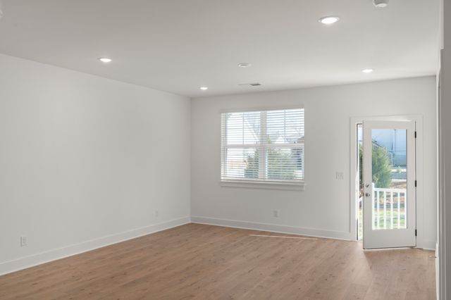 740 Caraway Ln, Nashville, TN 37211