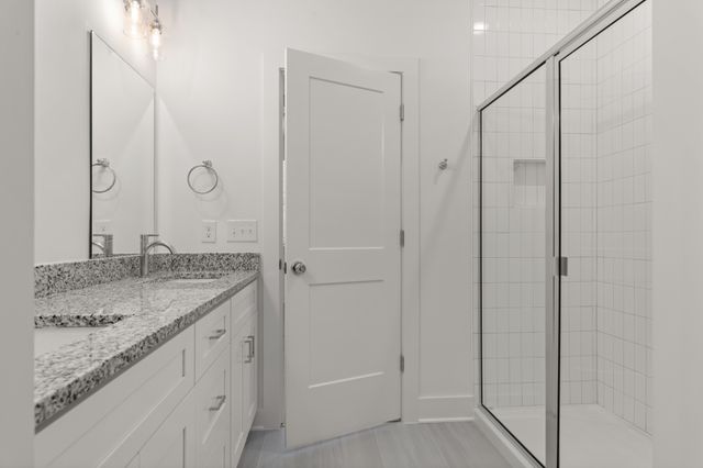 740 Caraway Ln, Nashville, TN 37211