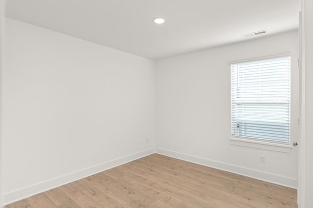 740 Caraway Ln, Nashville, TN 37211