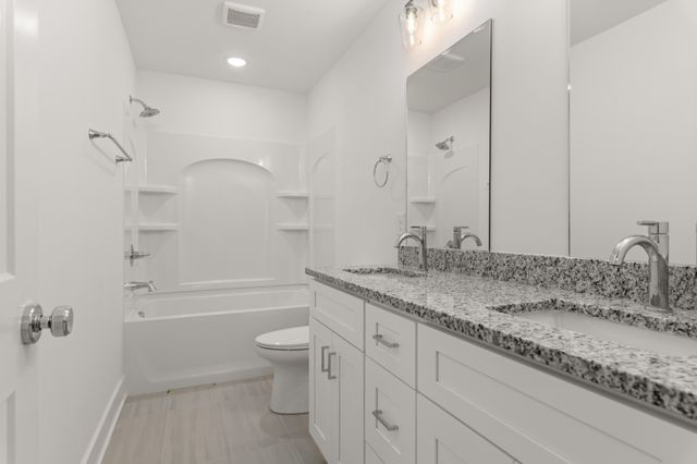 740 Caraway Ln, Nashville, TN 37211