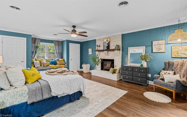 1600 Roseland Street, Greensboro, NC 27408