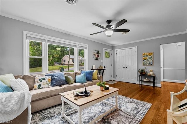 1600 Roseland Street, Greensboro, NC 27408