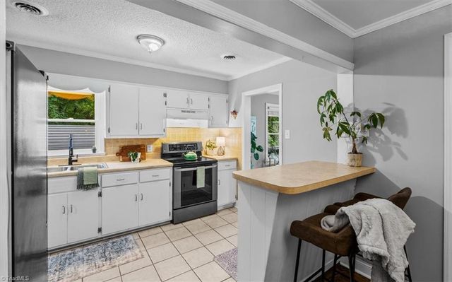 1600 Roseland Street, Greensboro, NC 27408