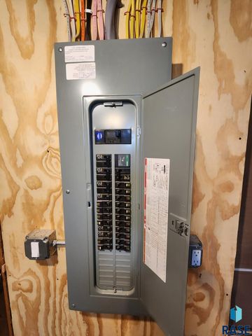 312 S 1st Ave Avenue, Brandon, SD 57005