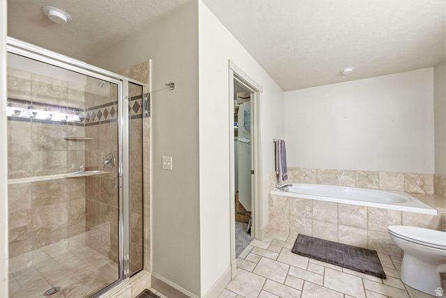 2481 E 1900 N, Layton, UT 84040