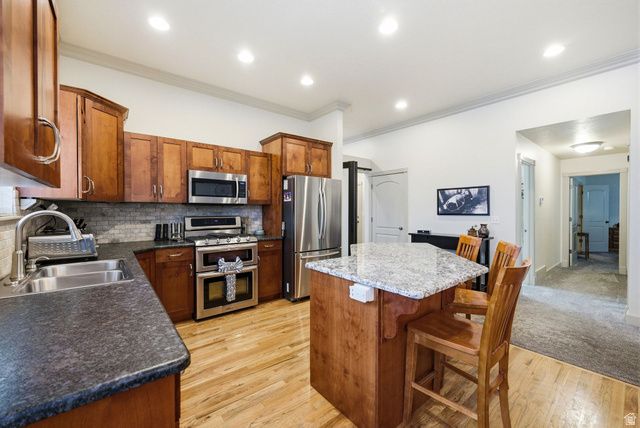 2481 E 1900 N, Layton, UT 84040