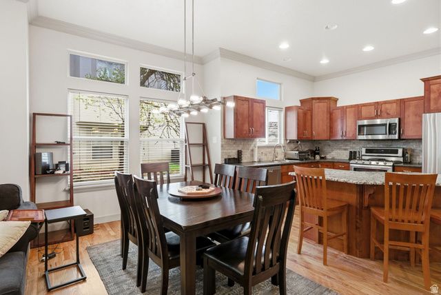 2481 E 1900 N, Layton, UT 84040