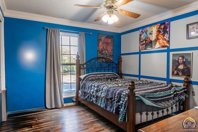 6549 SW 26th CT, Topeka, KS 66614