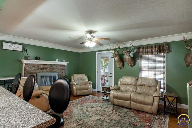 6549 SW 26th CT, Topeka, KS 66614