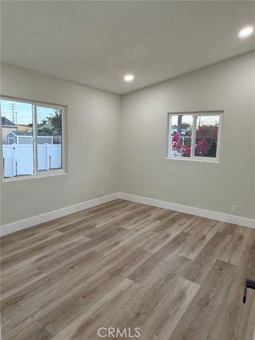 215 S Sullivan Lane 220, Santa Ana, CA 92704