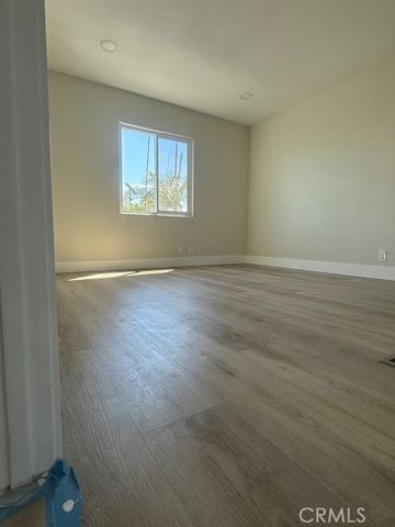 215 S Sullivan Lane 220, Santa Ana, CA 92704