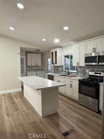 215 S Sullivan Lane 220, Santa Ana, CA 92704