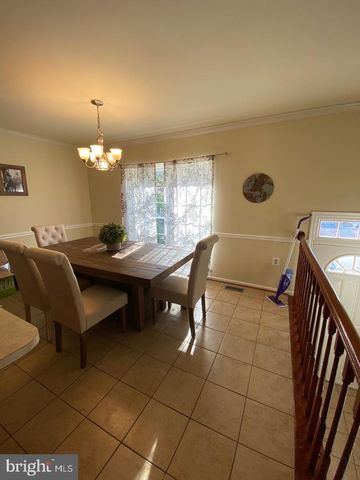 6458 AUTUMN GLEN CT, Alexandria, VA 22312