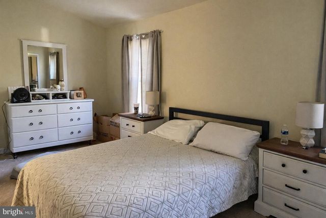 6458 AUTUMN GLEN CT, Alexandria, VA 22312