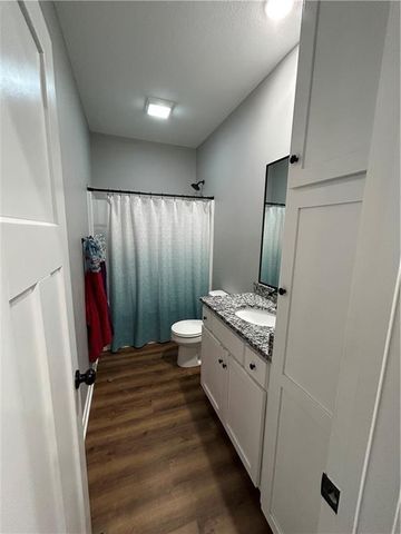 305 SW 11th Road, Warrensburg, MO 64093