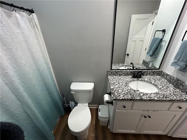 305 SW 11th Road, Warrensburg, MO 64093