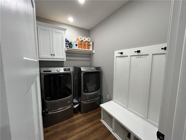 305 SW 11th Road, Warrensburg, MO 64093