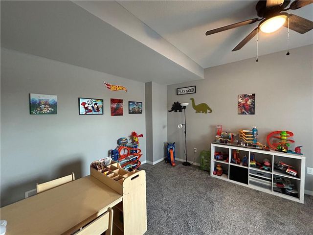 305 SW 11th Road, Warrensburg, MO 64093